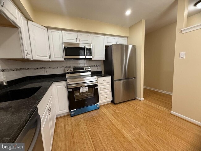 Photo - 168 Valley Stream Cir
