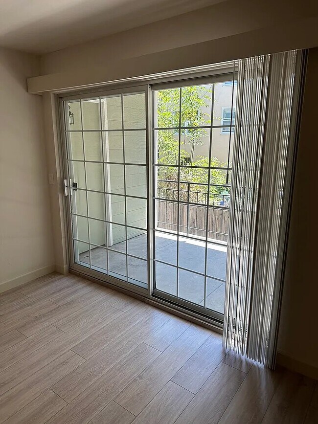 Photo - 1405 Oak Grove Ave Unit 106