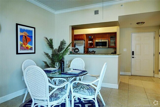 Building Photo - 975 NW Flagler Ave Unit 306 Rental