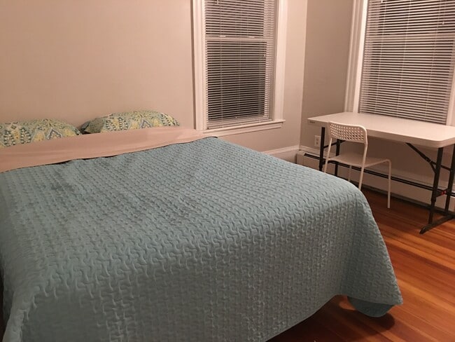 Photo - 1000 Memorial Dr Unit #2