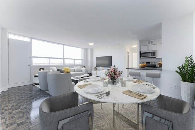 Photo - 2570 Kingston Rd