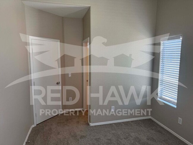 Photo - 900 S 94th St