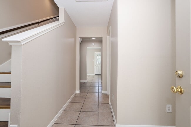 Photo - 15422 Ferness Ln