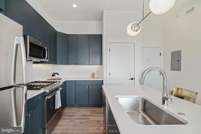 Photo - 1822 N Front St Unit 9