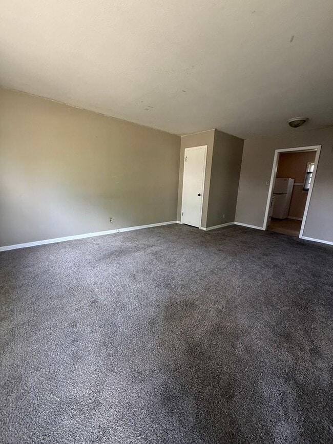Affordable 2 Bedroom Duplex East Wichita - Affordable 2 Bedroom Duplex East Wichita Casa
