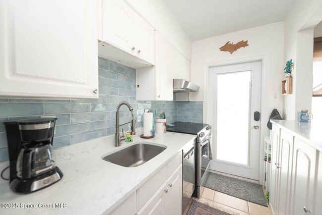 Photo - Furnished and Available April 6th 2026