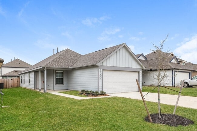 Building Photo - 13417 Musky Dr