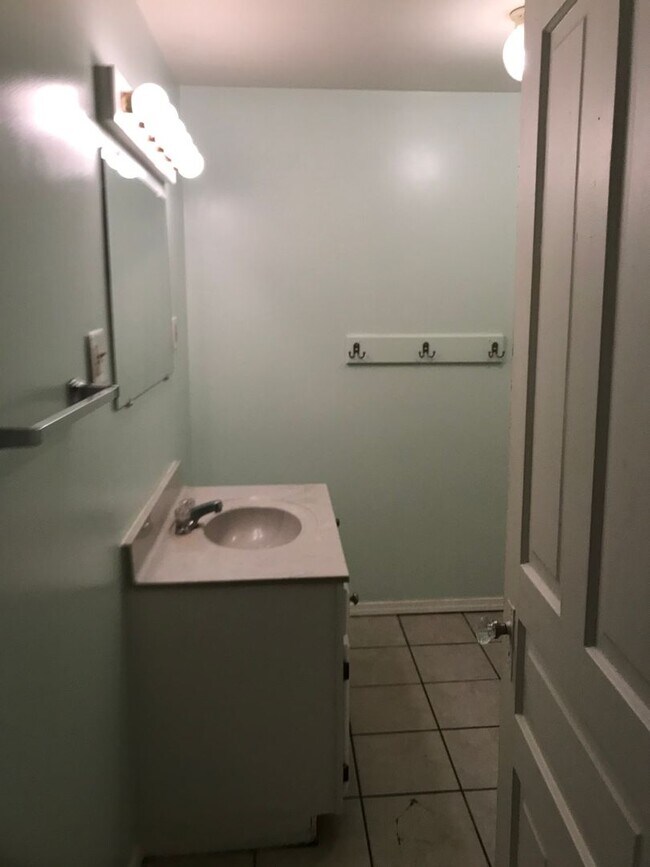 518 Washtenaw Ave Unit 518-2 Washtenaw