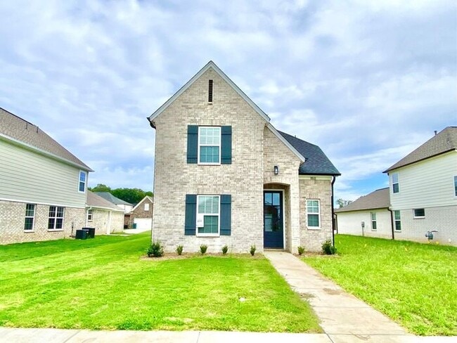 Building Photo - Now Leasing in Southaven @ Rasco Farms- 4-Bedroom 2.5 Bath Home-Availalbe Now!