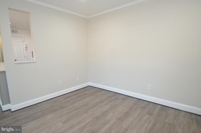 Photo - 2910 Kings Chapel Rd Unidad 16