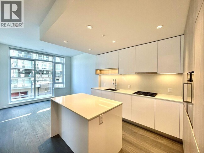 Photo - 6600 Minoru Blvd Unité 331