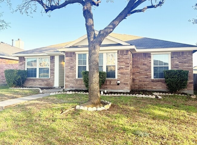 Photo - Coming Soon! 3 Bedroom, 2 bath open concept In Lancaster