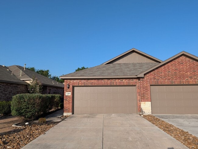 Photo - 1209 Old FM 306