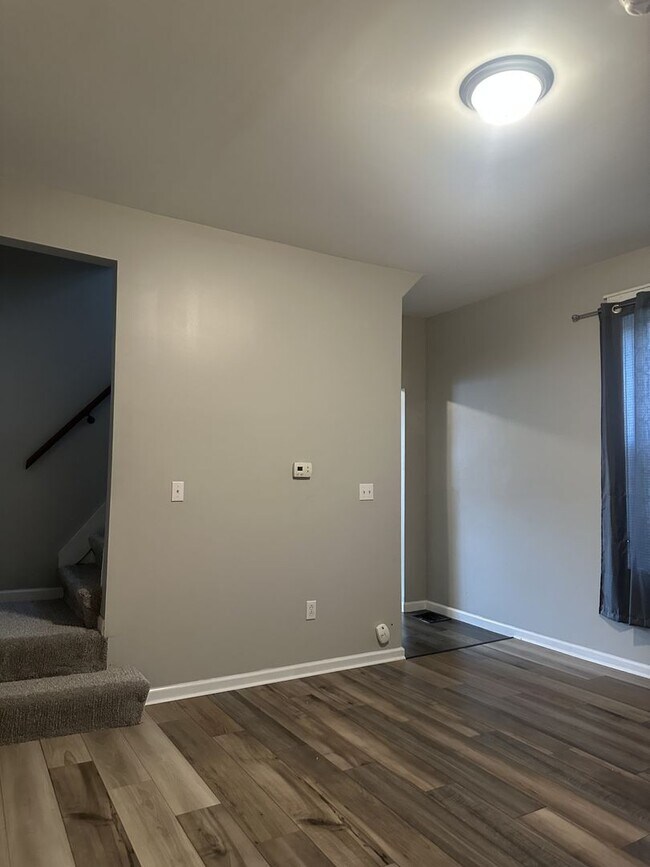 Photo - 482 E Markison Ave Unidad 480 E. Markison Avenue