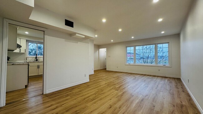 Photo - 246 Wellington St Unité A