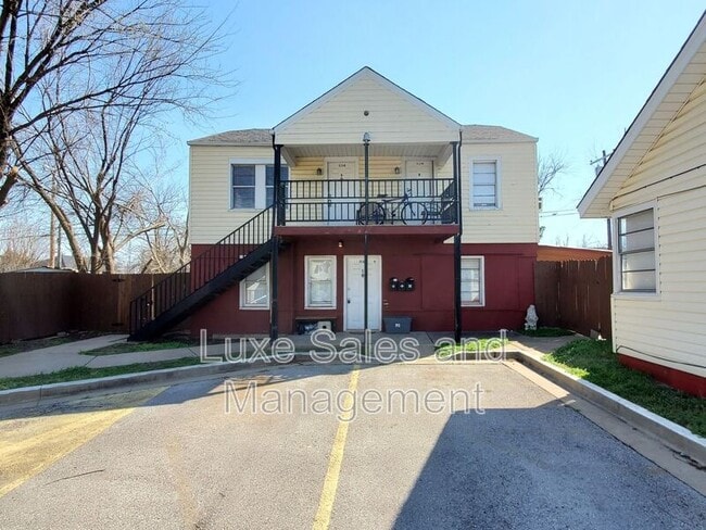 Building Photo - 1134 NW 49th St Unit C Rental