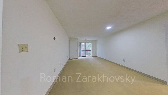 Photo - 25 Webster Ave Unidad 404