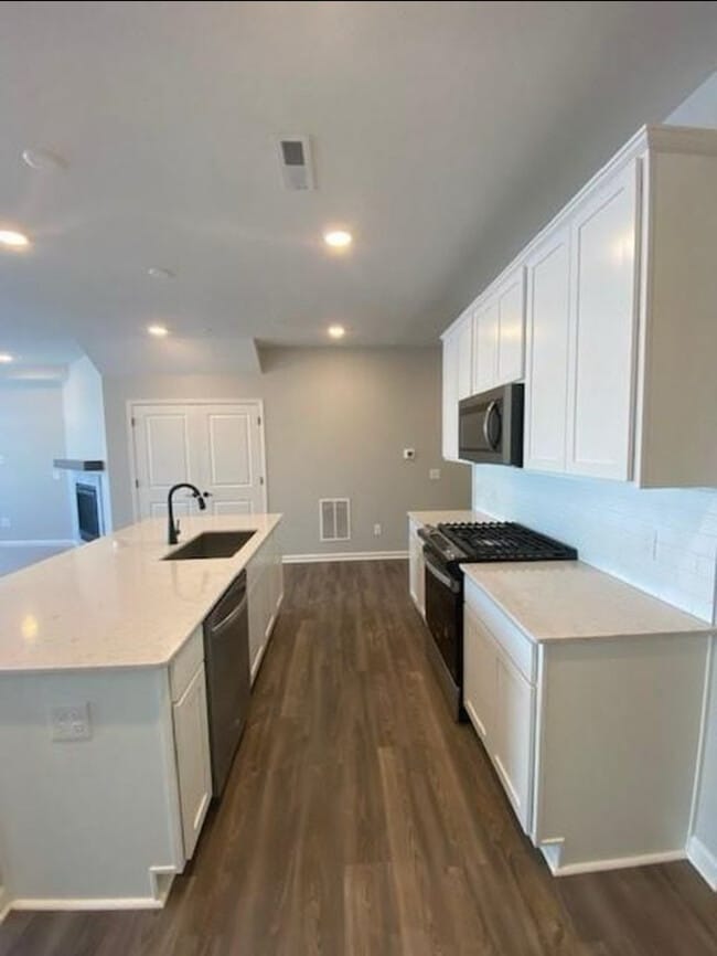 Photo - 4810 Airlake Dr Townhome