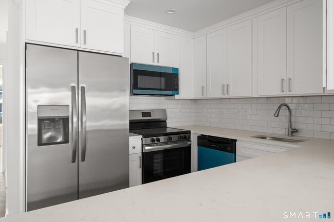 Photo - 29 Village Rd Unidad 7