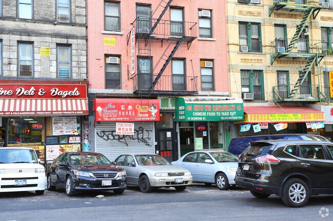 Photo - 45 Catherine St