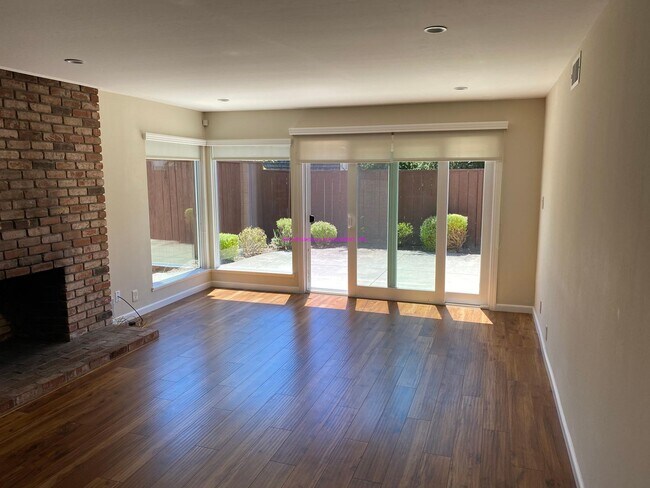 Photo - 105 London Ct, San Bruno CA 94066 Unit 105