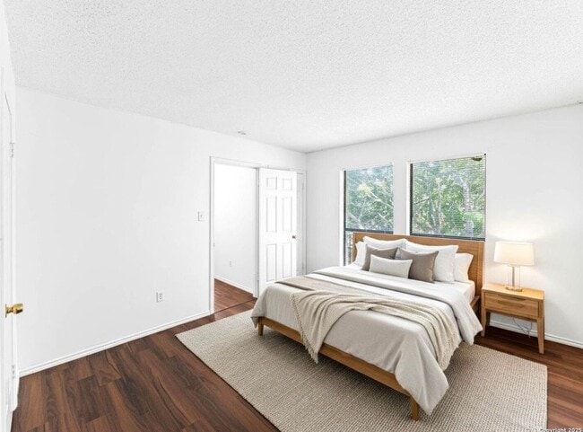 Photo - 7568 Windsor Oaks Unidad 7572