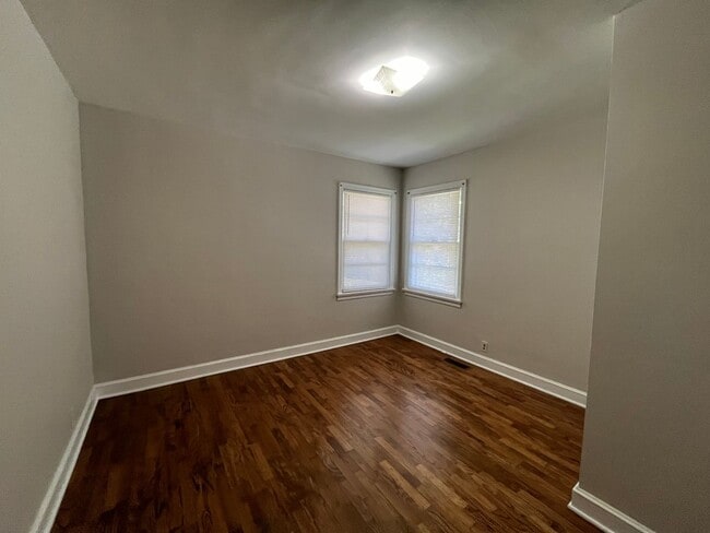 Photo - 208 Reynolds St NE Unidad B