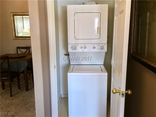 Photo - 855 N Stephanie St Unit 2725