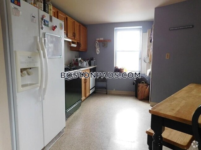 Building Photo - 102 Hammond St Rental