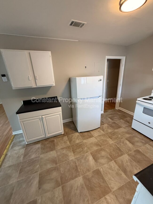 Photo - 728 Key St