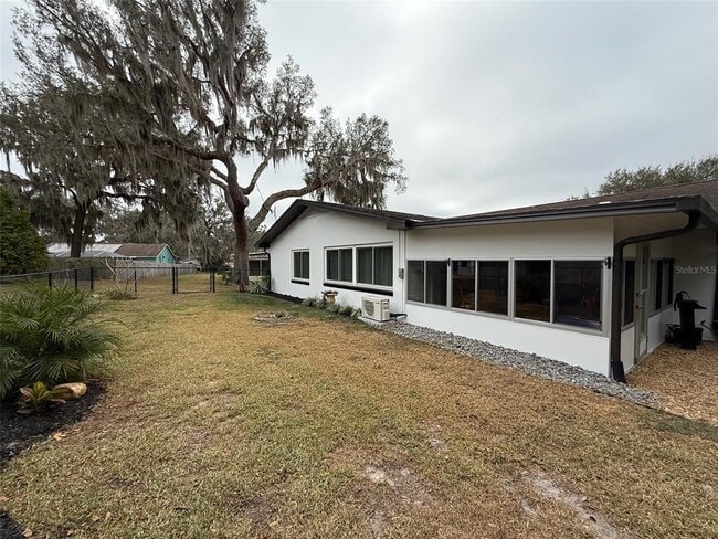 Photo - 205 S Ebb Way