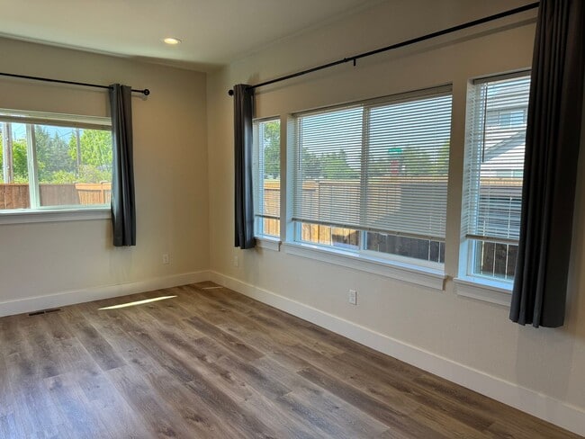 Photo - Newer 3 bedroom, 2.5 bath duplex in desirable neighborhood!