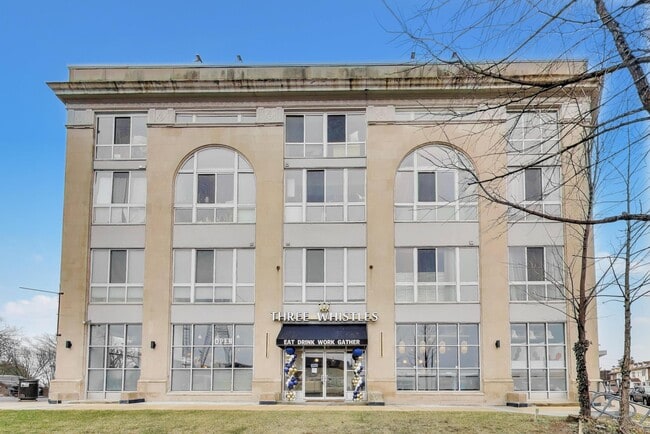 Building Photo - 5885 Colorado Ave NW Unit 401