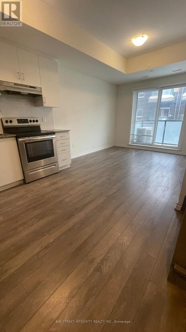 Photo - 2791 Eglinton Ave E