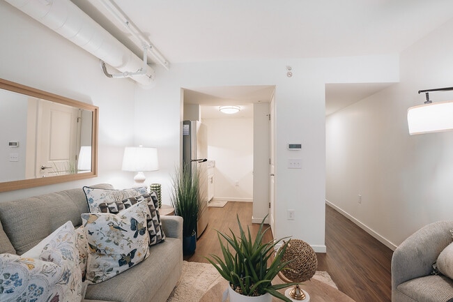 Living Room - The Heights at Gateway Park