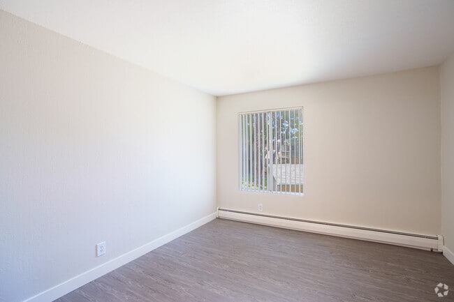 2BR, 1BA - 785SF - The Wildflower - Primary Bedroom