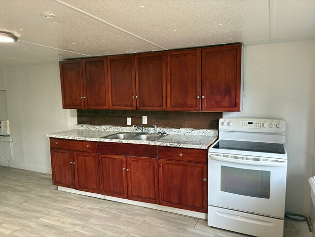 Photo - 1025 W Socrum Loop Rd Unit 7