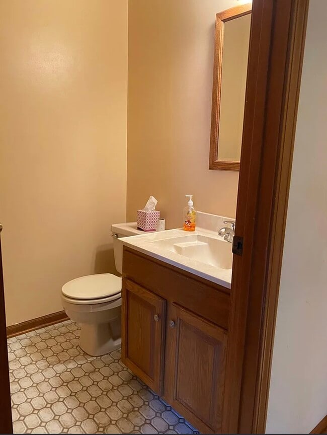 Photo - 773 Kenmare Pkwy