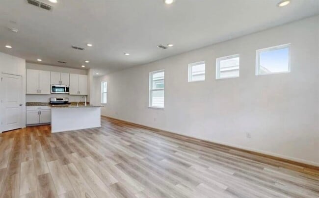 Building Photo - 2723 Forest Retreat Ln Rental