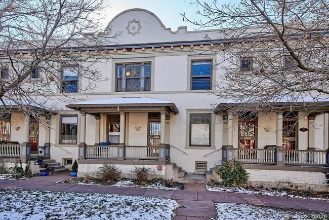 Front of Townhouse - 918 E 16th Ave Townhome