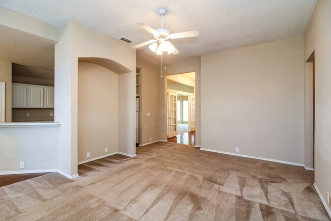 Photo - 10705 Camelot Dr