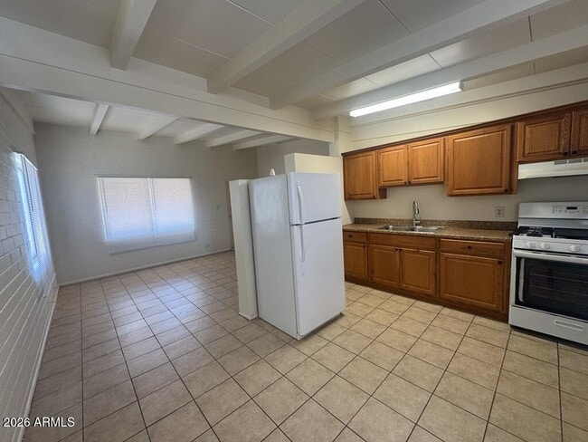 Photo - 1800 E Fry Blvd Unit 12