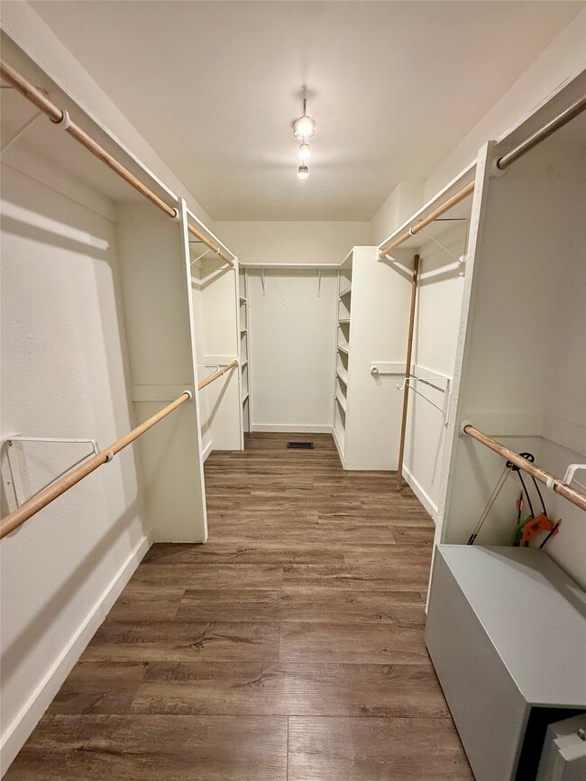 Photo - 6811 Mockingbird Rd