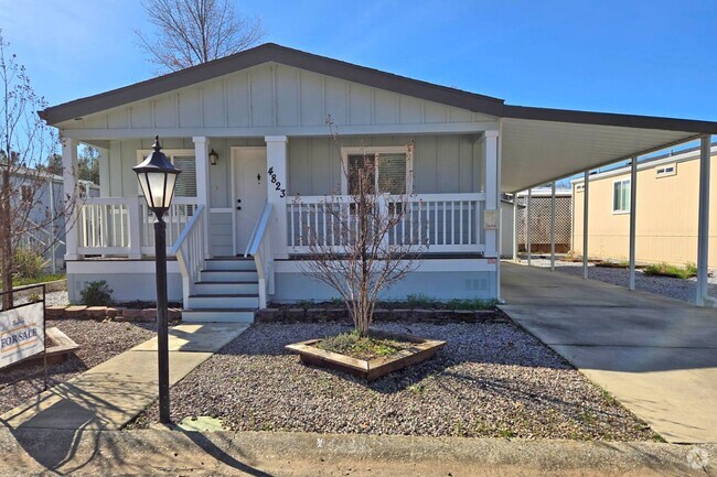 Building Photo - 4823 Pecan Dr Rental