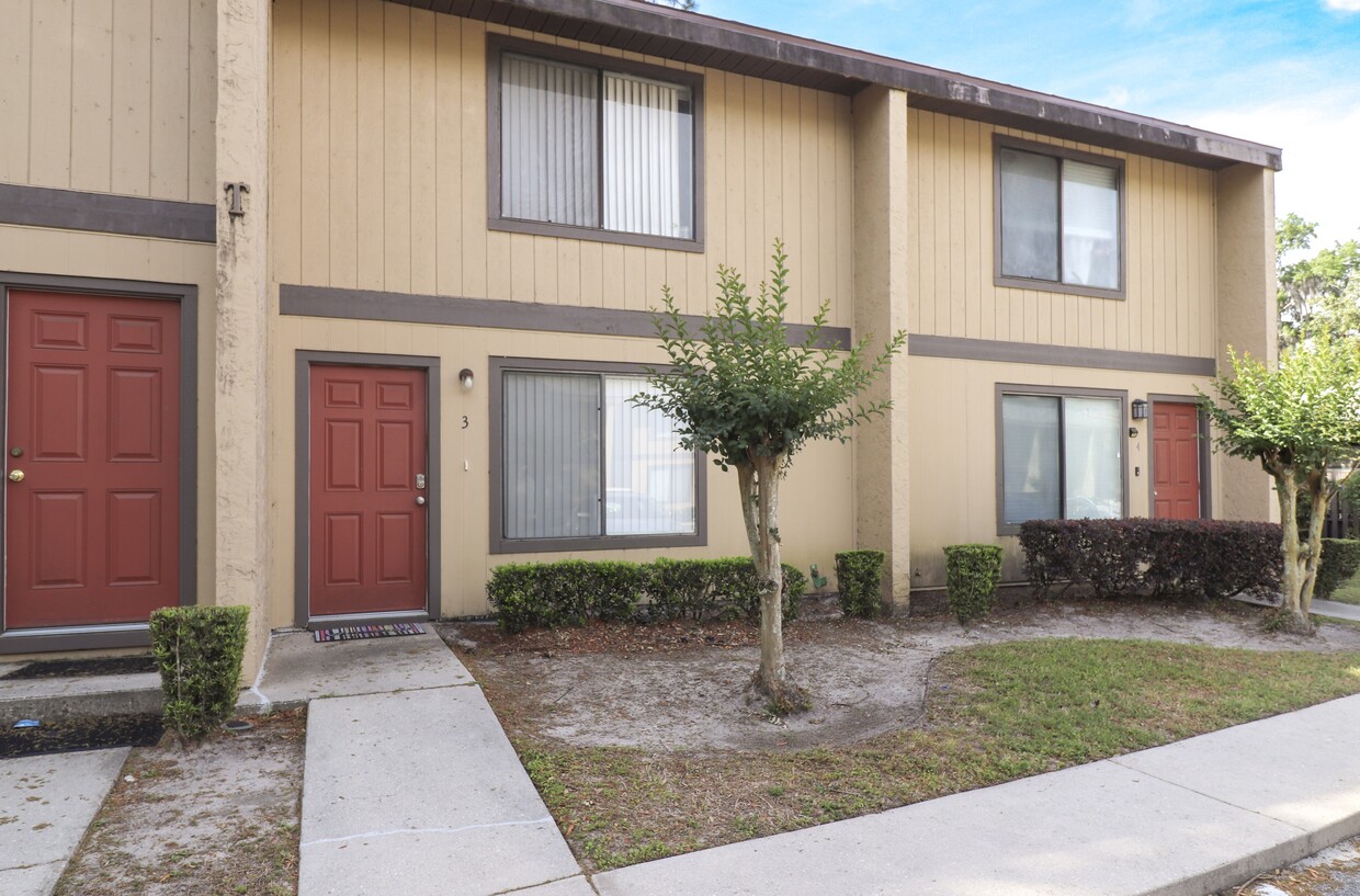 Photo - 2300 SW 43rd St (Gainesville, FL)