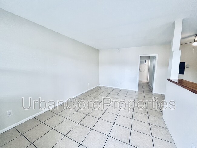 Photo - 115 7th Ave N Unidad #9