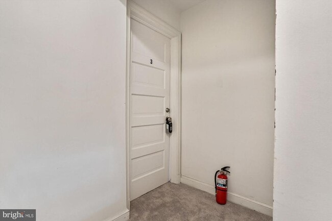 Photo - 904 N Ivy St