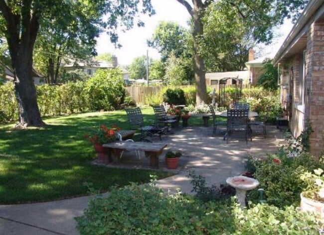 Photo - 2187 Scott Rd