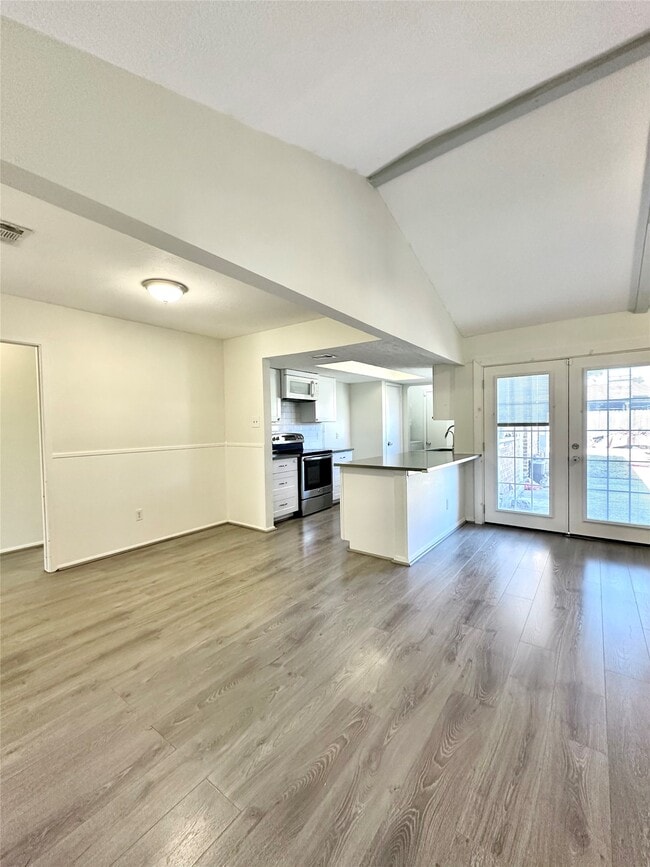 Photo - 3803 Black Cricket Ct