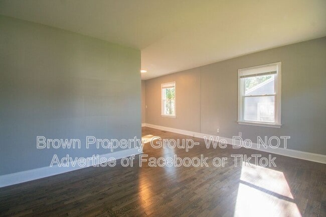 808 McKimmon Rd